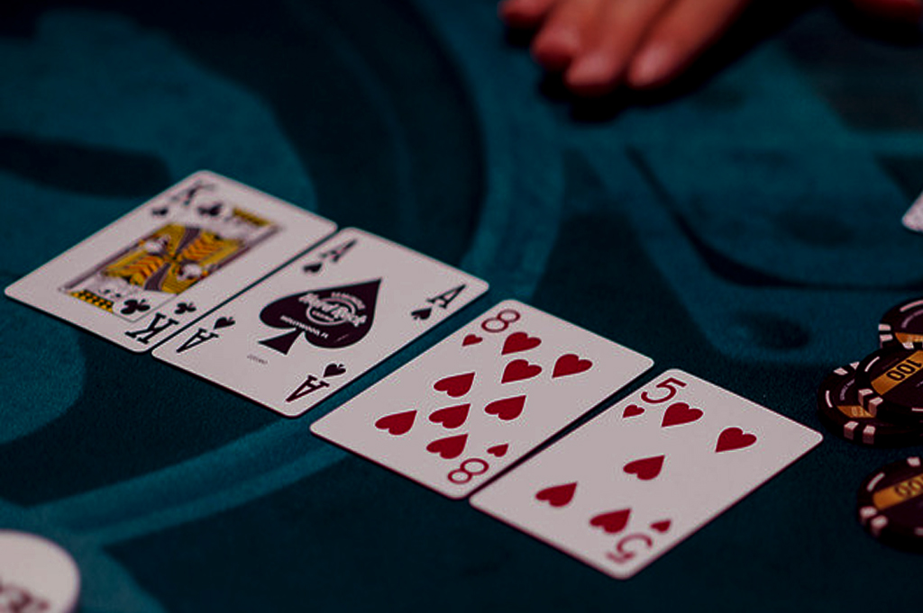Panduan Bettting di Situs Poker Online yang Seringkali Dikerjakan Pemain Pro